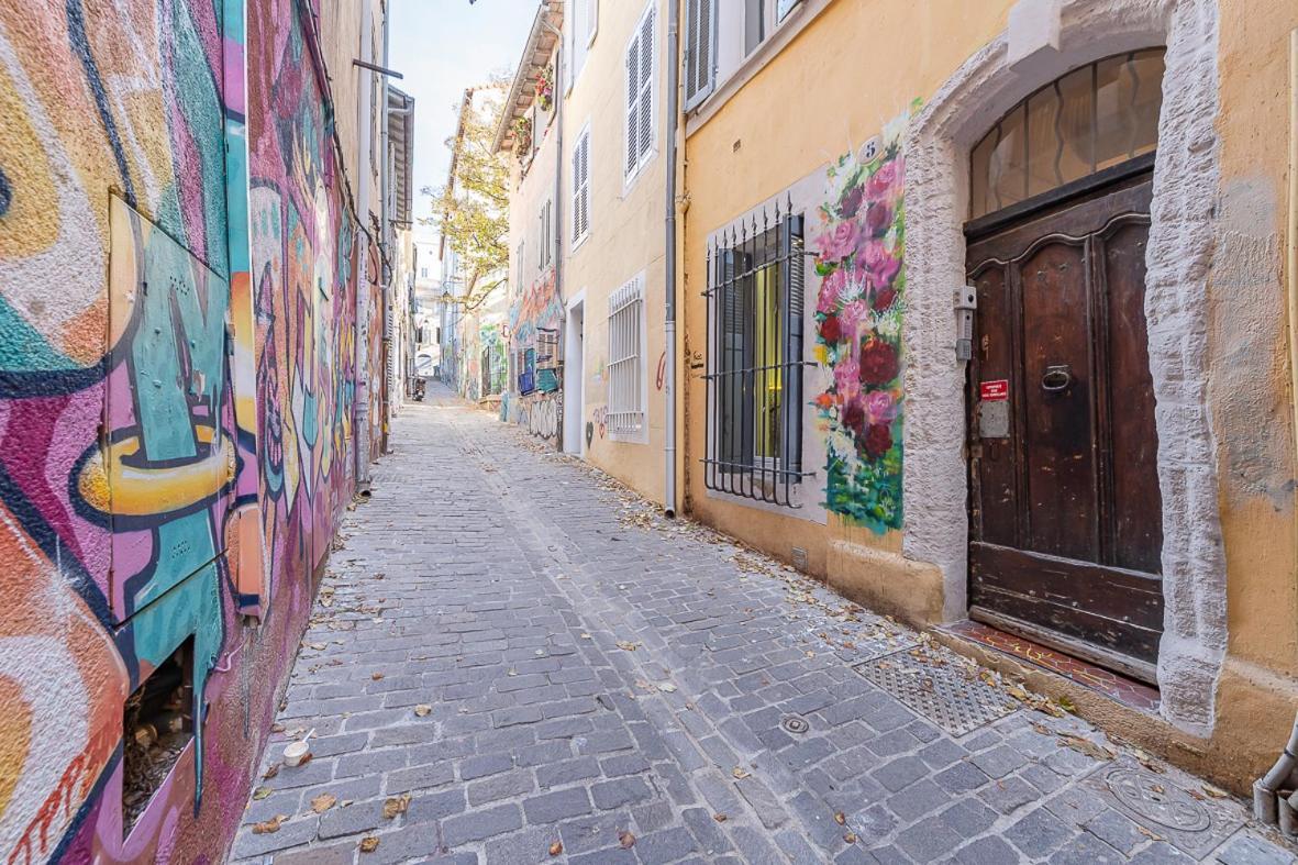 T1 Pop Tout Neuf Au Panier Marseille Exterior photo